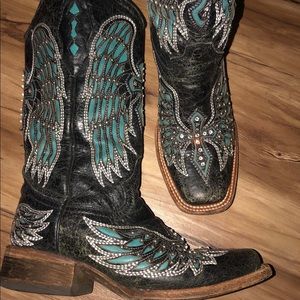 Corral boots